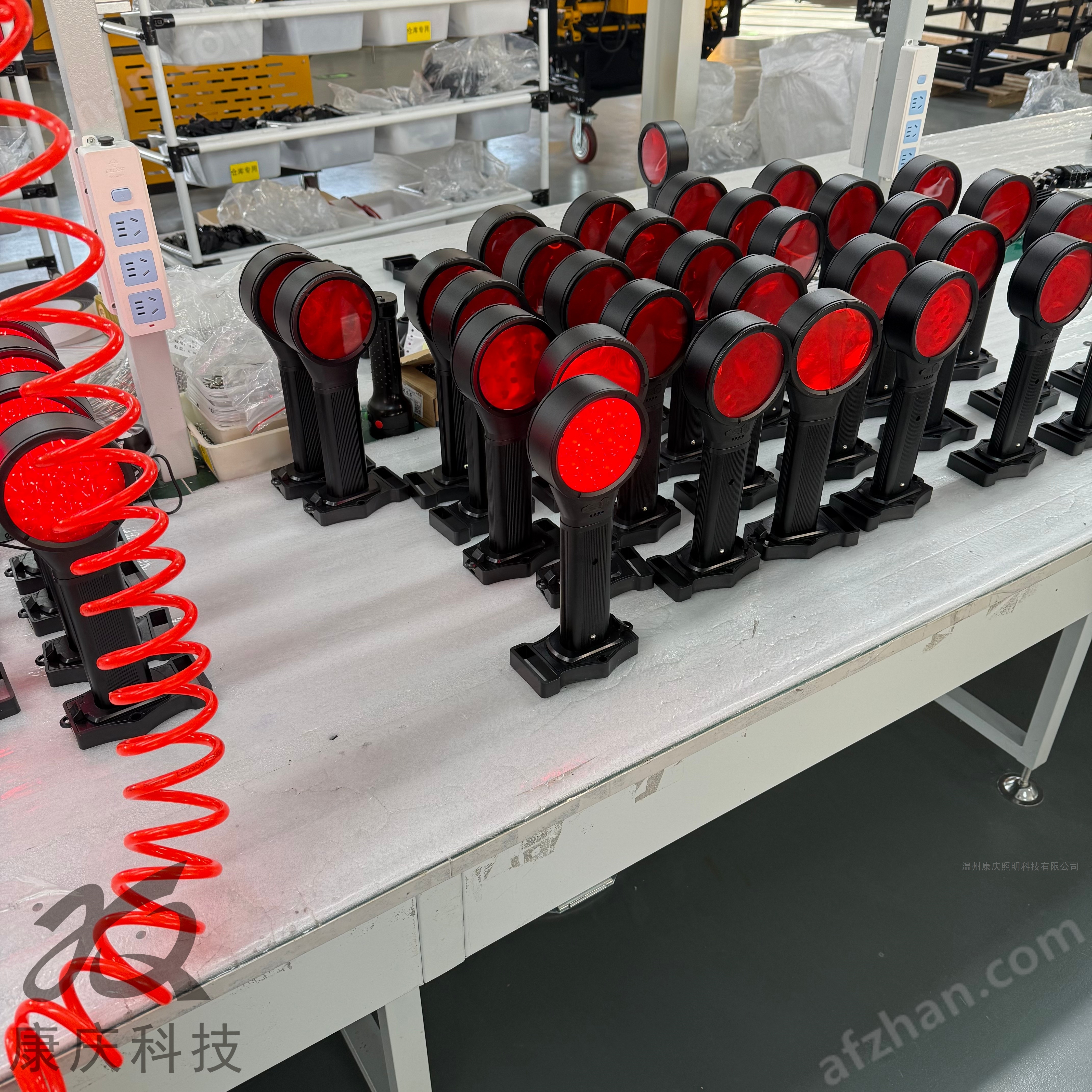 Railway magnetic red double-sided directional light